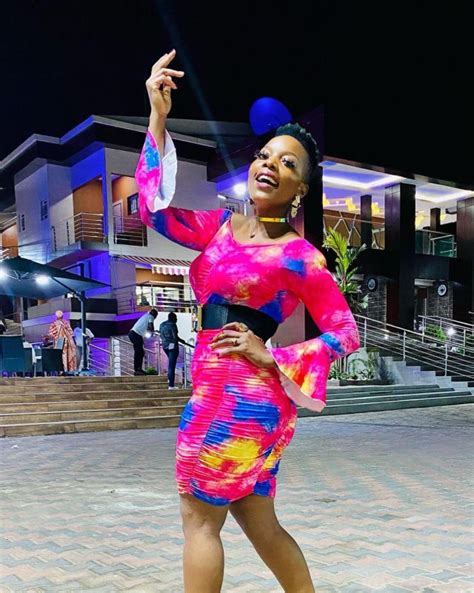 Songstress Nomcebo Zikode Serves Curves In New Post