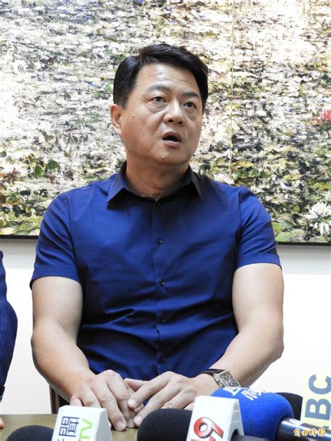Include (or exclude) self posts. 網傳郭台銘國籍有問題？ 周錫瑋 ：不要被操弄 - 政治 - 自由時報電子報