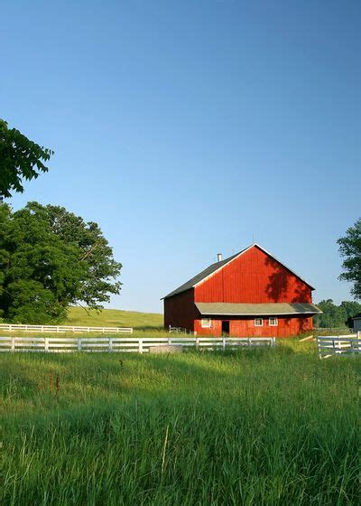 Countryparadise Old Barn By Todd Klassy Country Farmhouse Country