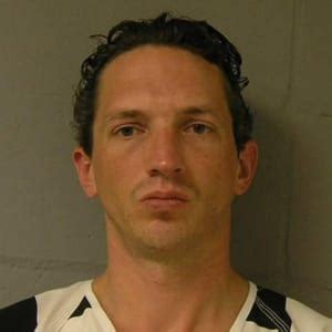 By the time he was turning 30 he owned a small construction and contracting business in alaska. Israel Keyes - Drawings, Family & Daughter - Biography