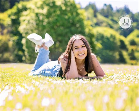 Julias Senior Portraits Class Of 2022 Bellevue Christian School