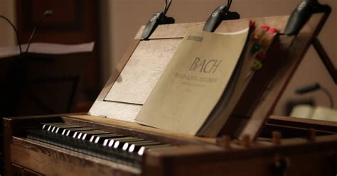 20 best piano books for all levels - Pianist