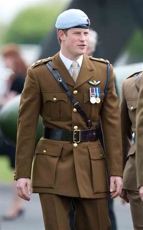 Prince harry is the second son of charles, prince of wales, and princess diana. Así eran, Así son: Príncipe Harry de Inglaterra 2007-2017 - magazinespain.com