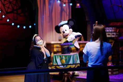 Character Selfie Spots At Disneyland Paris Travel To The Magic