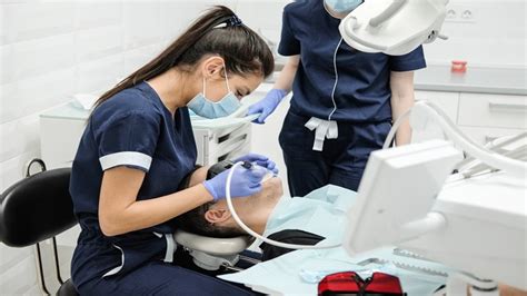 How To Become A Dental Assistant In 2024 Dental Assistant Education Requirements