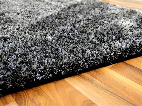 Anthrazit lässt sich gut mit modernen möbeln und farbenfrohen wohnaccessoires kombinieren. Hochflor Shaggy Teppich Luxus Feeling Mix Anthrazit ...