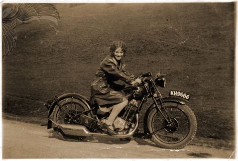 Babes On Metric Motorbikes Bikermetric