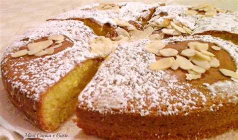Questa ricetta dà un tocco in più al tè confezionato, e di sicuro saprete cosa ci mettete dentro. Torta soffice alle mandorle e zafferano - Mind Cucina e Gusto
