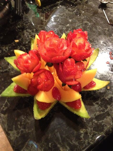 Strawberry Roses Food Carving Fruit Fruit Art