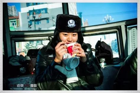 Chinese Policewoman In Full Leather Uniform Baseball Hats Leather