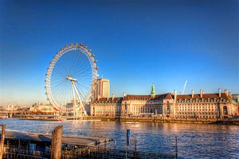 London Eye On A Sunny Day In Winter England Sumfinity