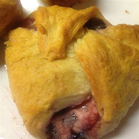 Warm Surprise Dessert Take Crescent Rolls And Spoon Strawberries And Cream Cheese On Them And