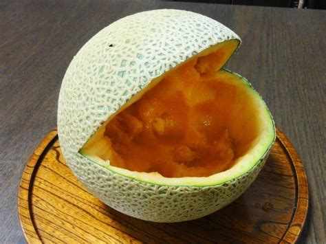 A Hungry Frog Shaped Melon Bowl Dessert Recipe By Cookpadjapan