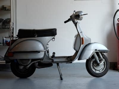 With new passion and motivation we are able to offer you everything you could want for you classic vespa. Voorraad klassieke vespa's | De Vespa Garage Vintage
