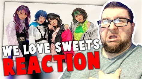 Happy Reacts To We Love Sweets By Hanabie Youtube