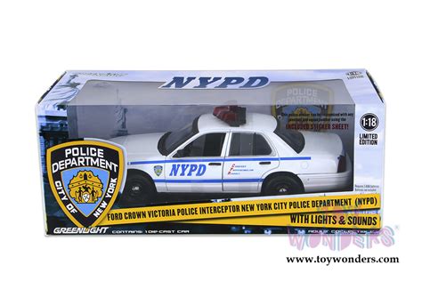 Ford Crown Victoria Police Interceptor Nypd 12920 118 Scale Greenlight
