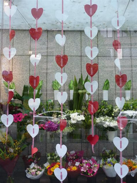 Flower Shop Window Displays For Valentines Day Reminescencez