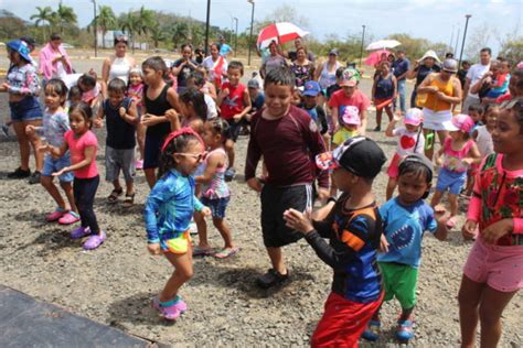 Así saludó ppk a todos los niños en su día video. Venezuela y Panamá celebran hoy el Día del Niño | El ...