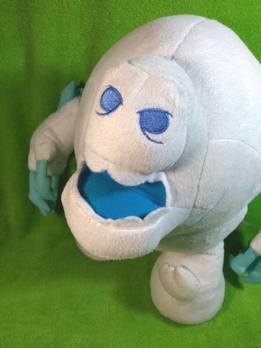 Marshmallow Frozen Disney Store Monstruo De Nieve 50000 En Mercado