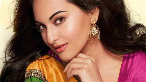 3840x2160 Sonakshi Sinha 7 4k Hd 4k Wallpapers Images Backgrounds Photos And Pictures