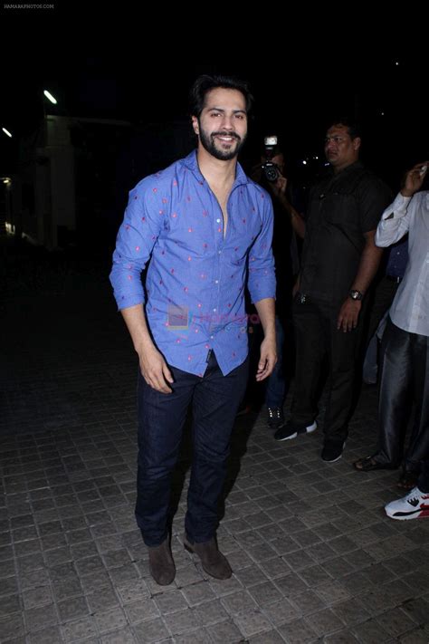 varun dhawan at special screening of film judwaa 2 on 29th sept 2017 varun dhawan bollywood