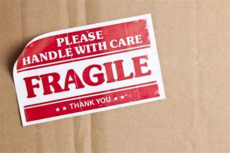 Packing Fragile Items Packing Tips Als Moving And Storage