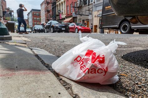 Ban On Single Use Plastic Bags Introduced In Philly Council With 15 Cent Fee On Other Bags