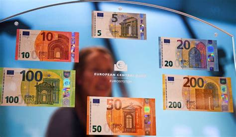 Convert 1 chinese yuan renminbi to euro. EZB stellt überarbeitete Euro-Banknoten vor - neue Scheine ab Mai - Wirtschaft - Badische Zeitung
