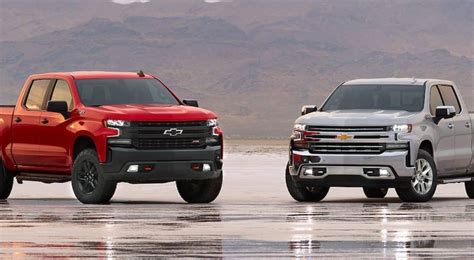 Seeing The Real Differences Of The Chevy Silverado Trail Boss Vs