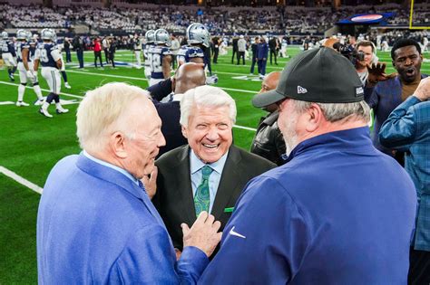Photos Jimmy Johnson Celebrated As Newest Member Of Dallas Cowboys