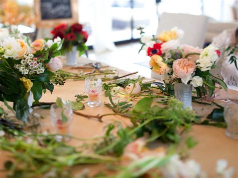 How early can you make wedding bouquets. 3 DIY Bridal Bouquets You Can Actually Make Yourself ...
