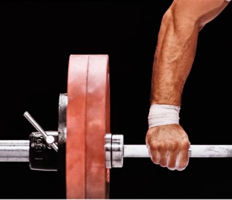 Improving Grip Strength - Bodybuilding Weight Training