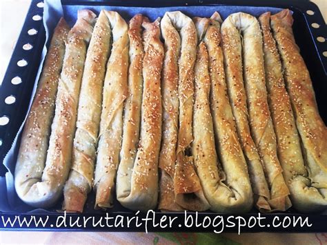 El Açması Taklidi Börek Unlu Nişastalı Börek DURU TARİFLER