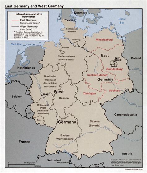 Individual round castle tour through south germany: Large detailed political and administrative map of East ...