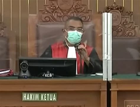 Ini Sosok Hakim Wahyu Iman Santoso Kini Dilaporkan Oleh Kuat Maruf My XXX Hot Girl