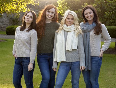 Celtic Woman Members 2019 Celtic Woman The Best Of Christmas