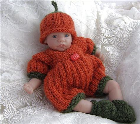 Knitted hat for baby and children in drops karisma. 'Lil Pumpkin' Knitting pattern by Precious Newborn Knits ...