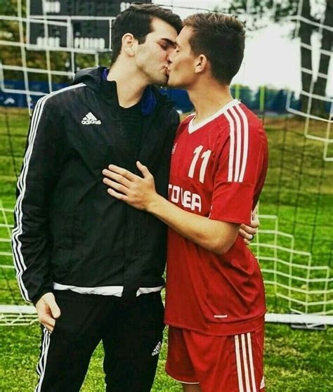 Pin En Gay Kiss