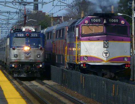 Amtrak Regional And Mbta Commuter Rail Trains Meet In Mansfi Flickr