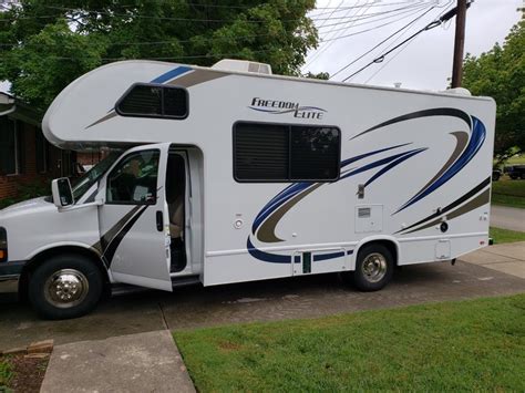 2019 Thor Motor Coach Freedom Elite 22hef Class C Rv For Sale By Owner