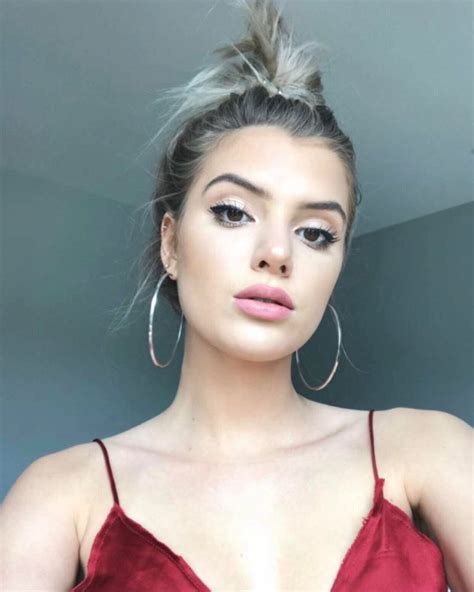 Alissa Violet Sexy Pictures 44 Pics Sexy Youtubers