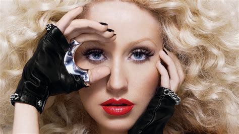 Singer Christina Aguilera Wallpapers And Images Wallpapers Pictures