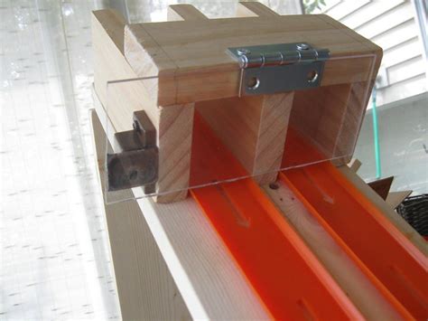 The tutorial for making this diy hot wheels cars wall mounted shelf is from, lumber jocks. DIY Hot Wheels race track | Flickr - Photo Sharing!