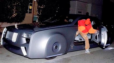 Justin Bieber Filmed In His Special Roll Royce In Beverly Hills Youtube