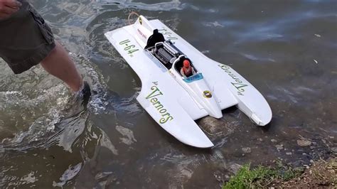 Wild Nitro Scale Rc Hydroplane Race High Winds And High Speed Youtube