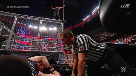 Braun Strowman Threw Kevin Owens Off The Steel Cage At Extreme Rules