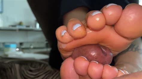 White Toes On A Cold Night Footjobsoft Meaty Soles Redtube