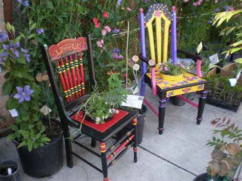 Take time to prep properly and be. 15 killer Garden Bench Decoration Ideas | Pouted