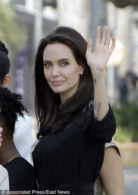 Zdjęcia Angeliny Jolie Z Nowym Mężczyzną Partypl