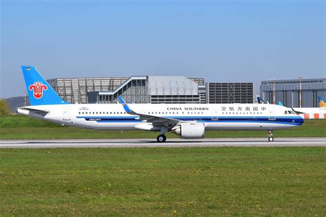 Currently, china southern offers 485 flights a day from its guangzhou and 221 from beijing hub. D-AVZV China Southern Airlines A321-253N , B-306J , MSN ...